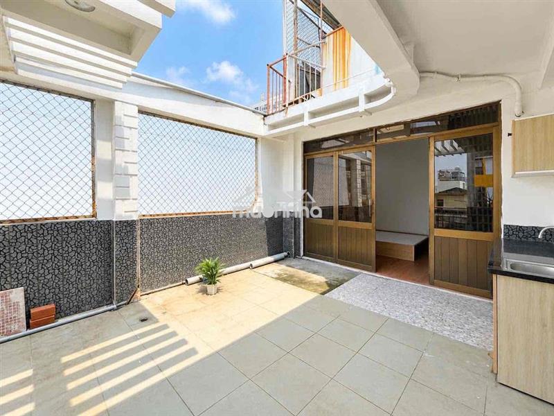 Studio ban công sân vườn ngay gần đầm sen sân vận động phú thọ