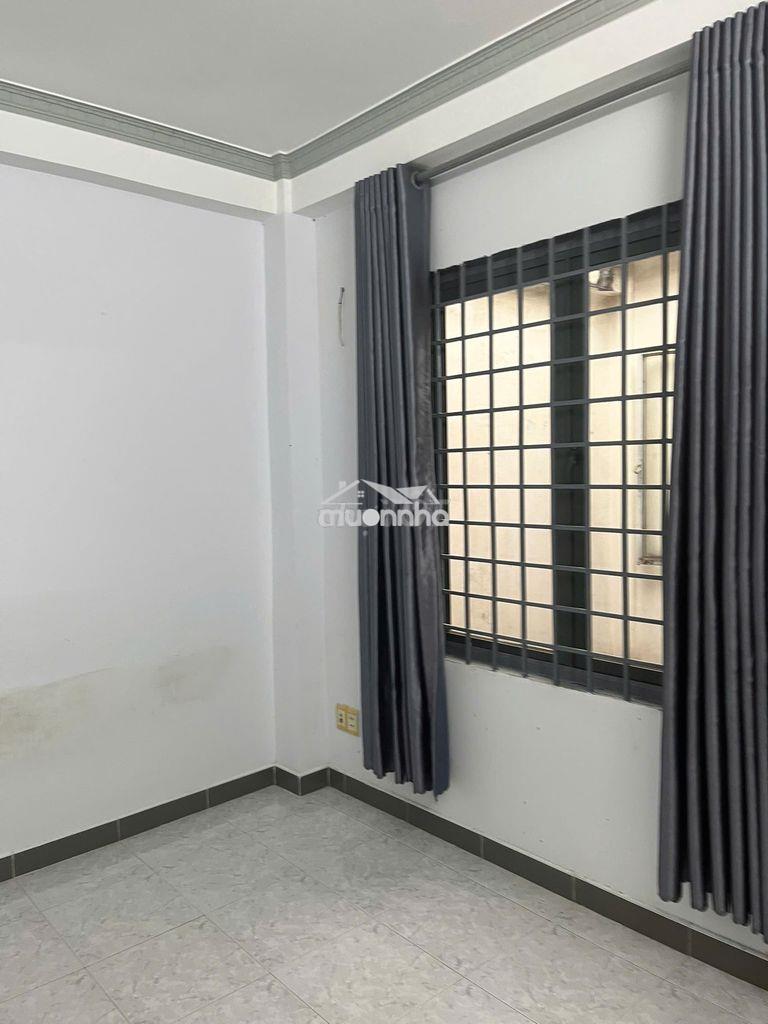 Chính chủ bán ch 87 hòa hưng  – 62m² 2pn/2wc tầng cao  – giá 2.5 tỷ
