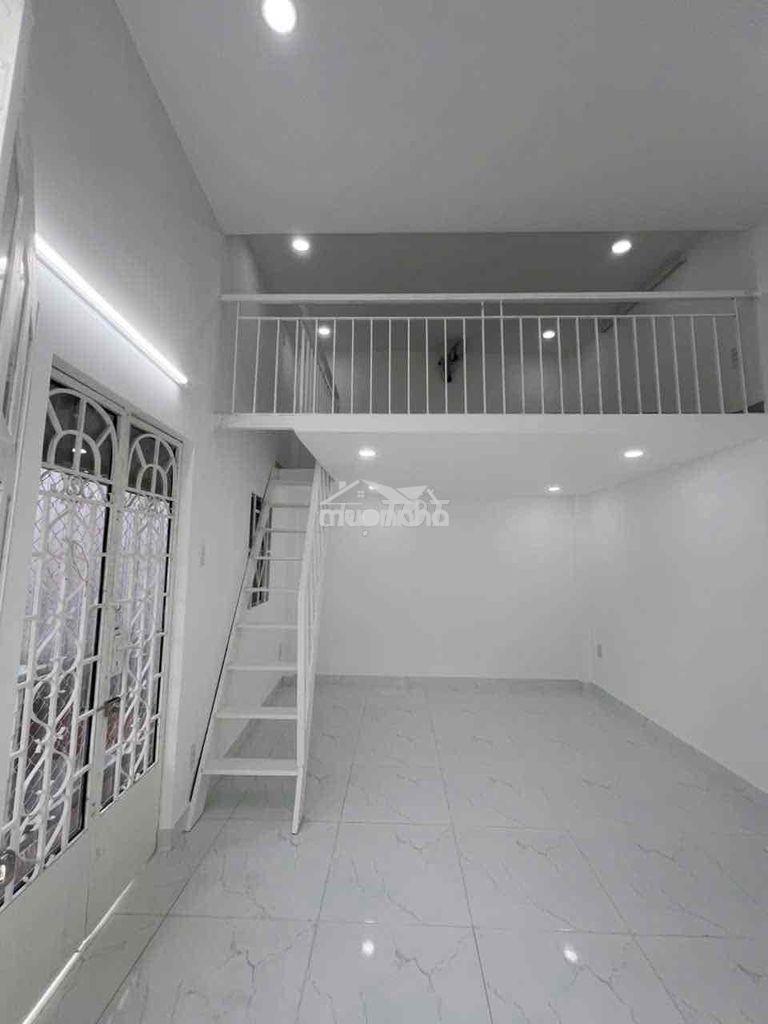 Nhà nguyên căn âu cơ 2 phòng 2wc mới - Ảnh 3