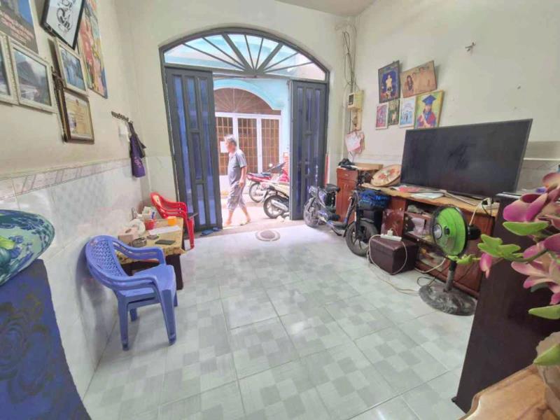 Chỉ 3 tỷ nhỉnh – nhà 2 tầng shr – hẻm 5m ô tô tới cửa – gần chợ cầu đồng - Ảnh 3