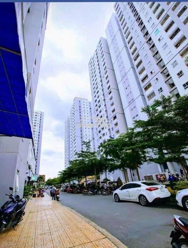 Bán căn 2pn tại hqc plaza, p. bình đông, 1,080ty bao thuế phí, full sổ - Ảnh 2