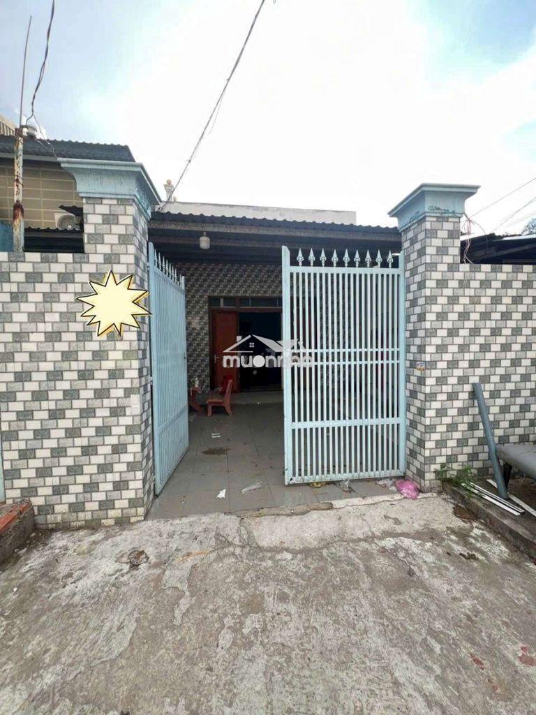 Cho thuê nhà 230 m2 hẻm xe tải gần nguyễn văn linh xã phong phú