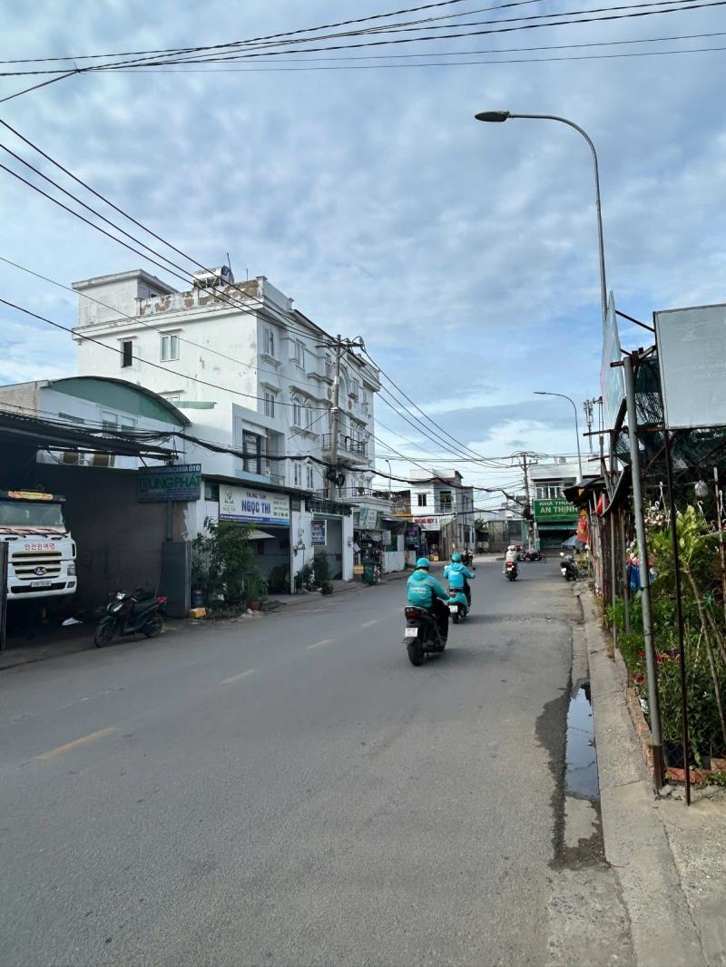 Bán nhà mặt tiền nguyễn thị nhuần q.12 5,5x31 giá 17,5t - Ảnh 2