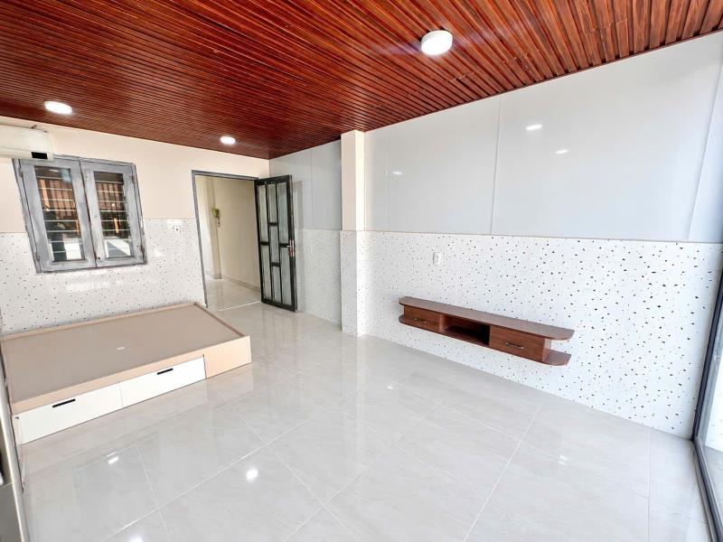 Cho thuê căn hộ 1 phòng ngủ 45m2 rộng rãi, ban công lớn, full nội thất có máy giặt riêng –bùi đình túy, bình thạnh gần ngã tư hàng xanh, đại học hồng bàng  - Ảnh 2