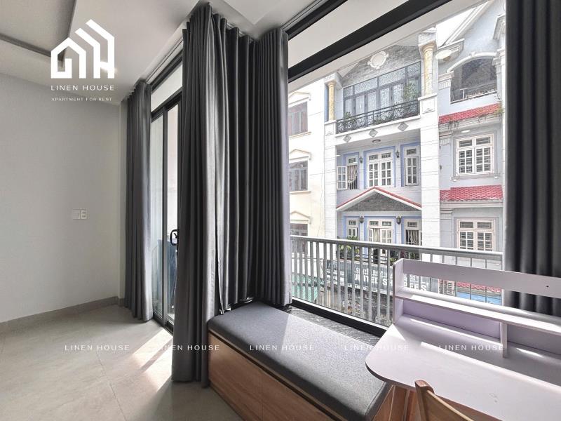 Cho thuê căn hộ 1pn ban công mới 100% - full nội thất - gần etown cộng hoà