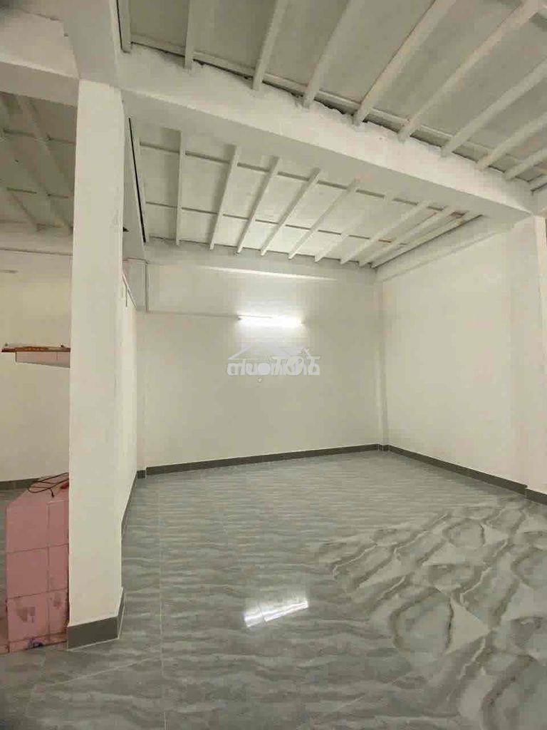 Hẻm 8m gần khu thạch lam 7x25m 1 lầu 21tr - Ảnh 2
