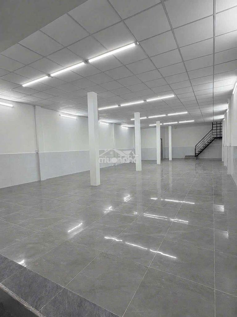 Cho thuê nhà kho khu tên lửa 8×20_1 lầu mới đẹp