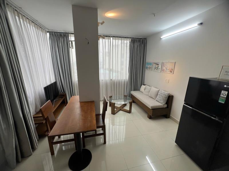  Cho thuê căn hộ có ban công view kính thoáng mát full nội thất đường nguyễn văn trỗi phú nhuận, sát quận 3, quận 1  - Ảnh 2