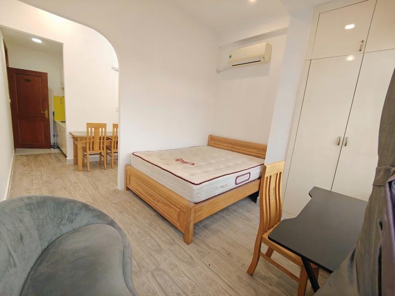 Cho thuê căn hộ 1 phòng ngủ 45m2 siêu thoáng sẵn nội thất giáp quận 1- đào duy anh, bình thạnh - Ảnh 2