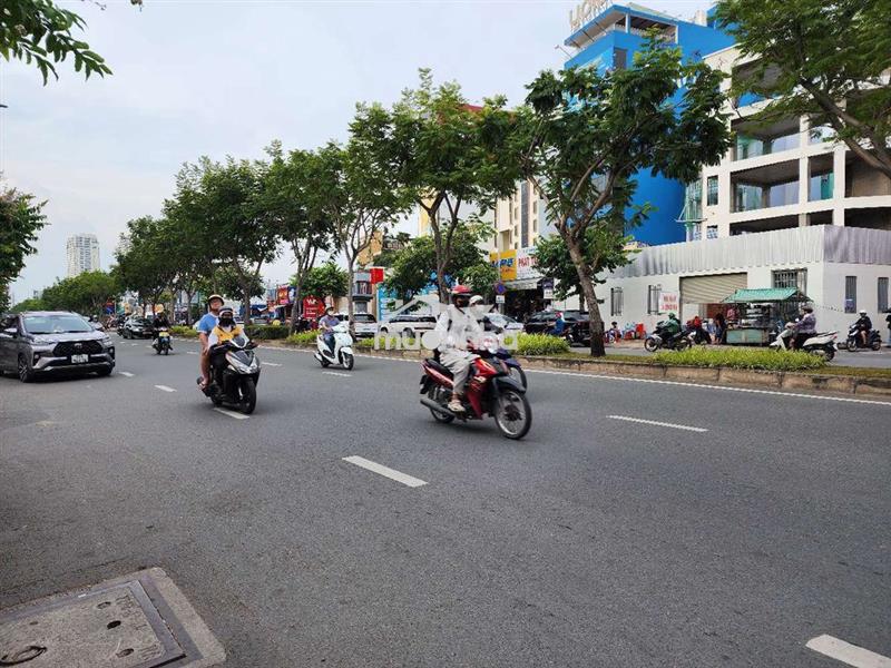 Nhà  2 lầu hẻm trần não, 9 x 12m= 107m2 thổ cư, hơn 10 tỷ
