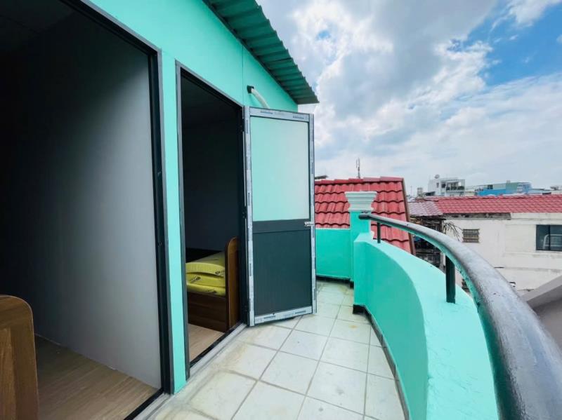 CĂN HỘ 2 PHÒNG NGỦ BAN CÔNG 70M2 KHÔNG GIỚI HẠN XE NGƯỜI Ở VỊ TRÍ: CÁCH MẠNG THÁNG 8 QUẬN 10 - TÂN BÌNH - Ảnh 2