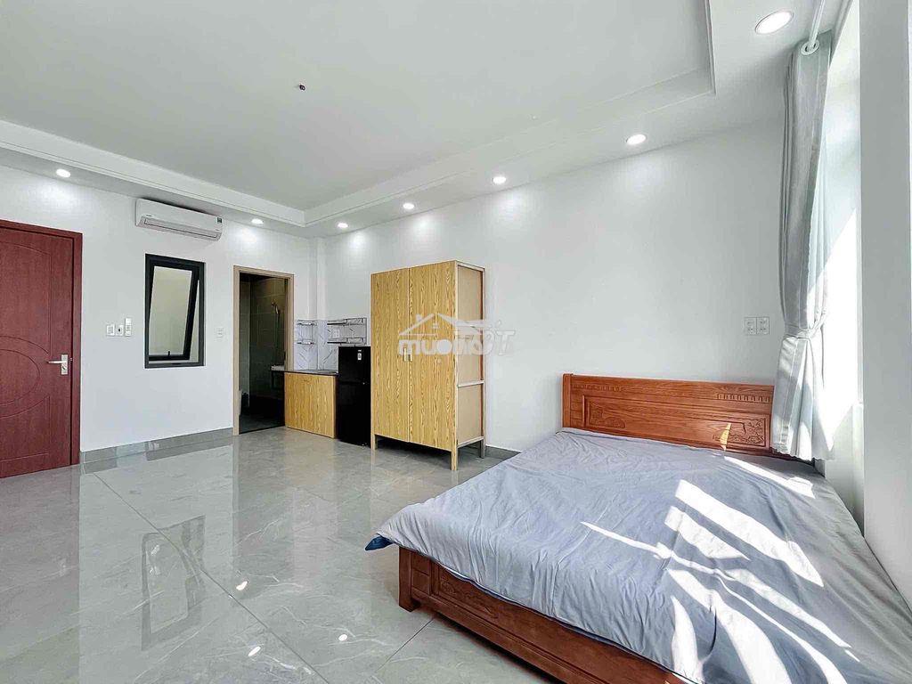 Cho thuê studio cửa sổ trời đầy đủ nội thất - có thang máy - gần aeon - Ảnh 4