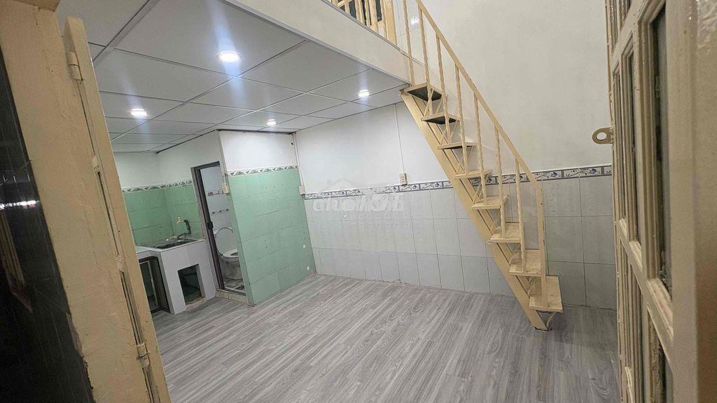 Nhà đẹp cho thuê, gần siêu thị, bv, trường học, ...................,,, - Ảnh 3