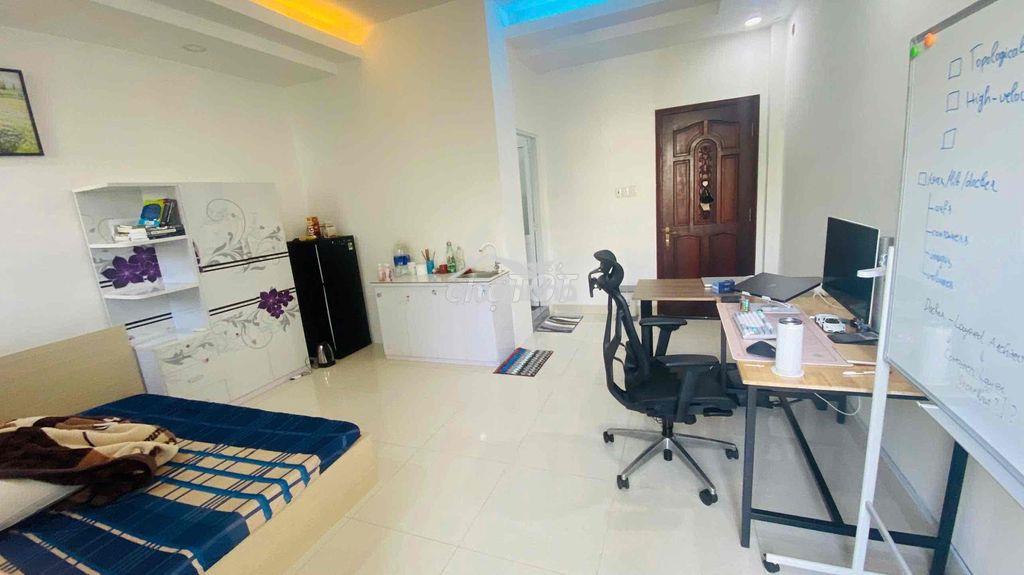 Studio full nội thất ban công rộng 30m2 ngay khu sadeco gần rmit - Ảnh 2