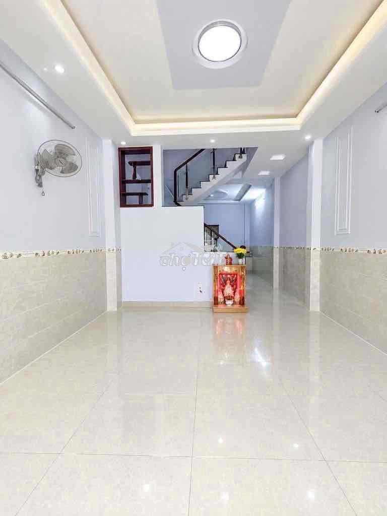 Tỉnh lộ 10 - tên lửa - 4tầng - 4pn 5wc - hẻm 5m - nhà mới 12tr tl