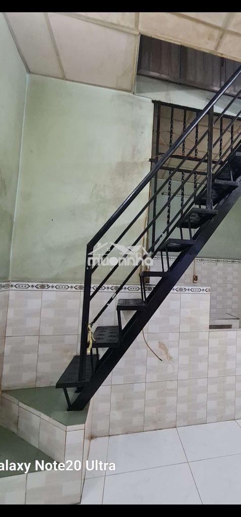 Nguyên căn nhỏ cho thuê 5,5tr quận 4. - Ảnh 3