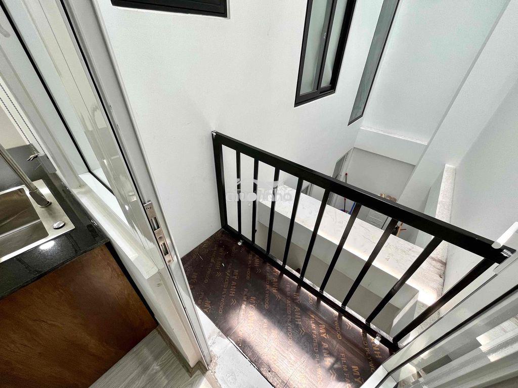 Studio đẹp thoáng, đầy đủ tiện nghi - Ảnh 3