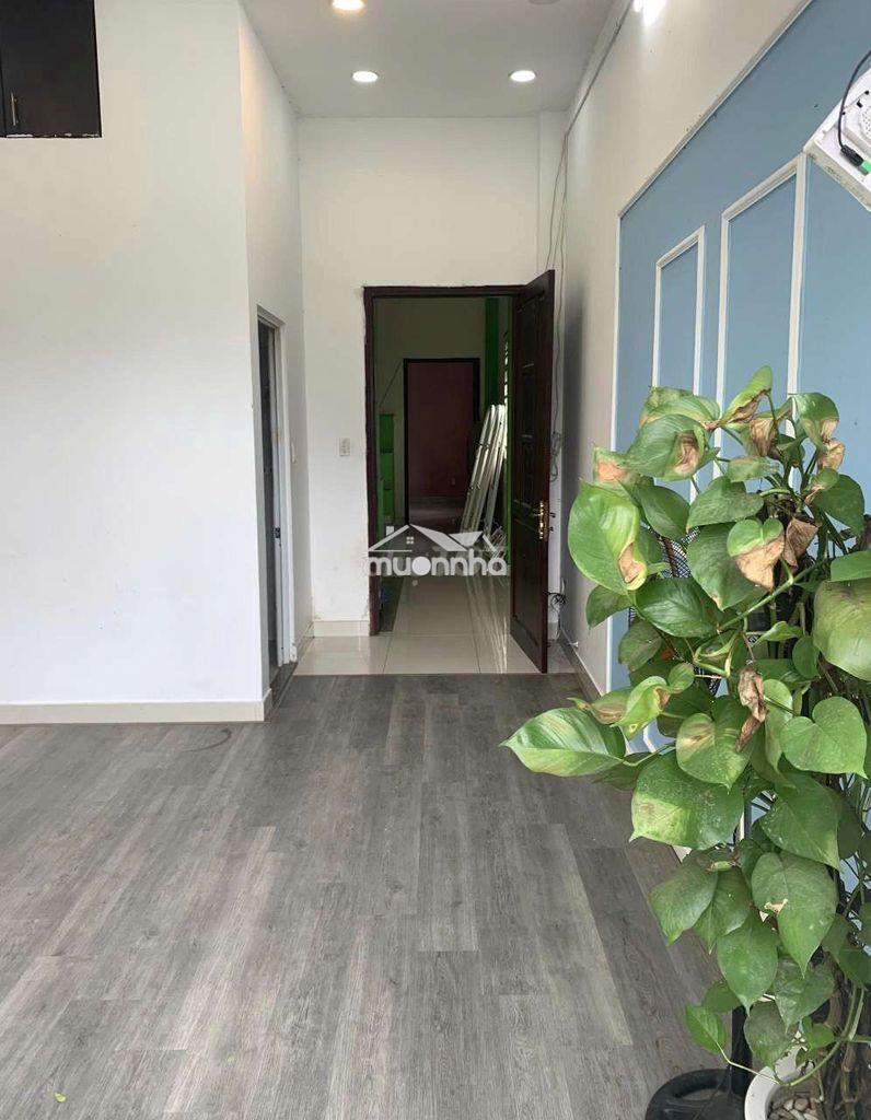 Sang chdv 8pn,3 lầu, giá thuê 12tr, lợi nhuận 11tr, ký công chứng