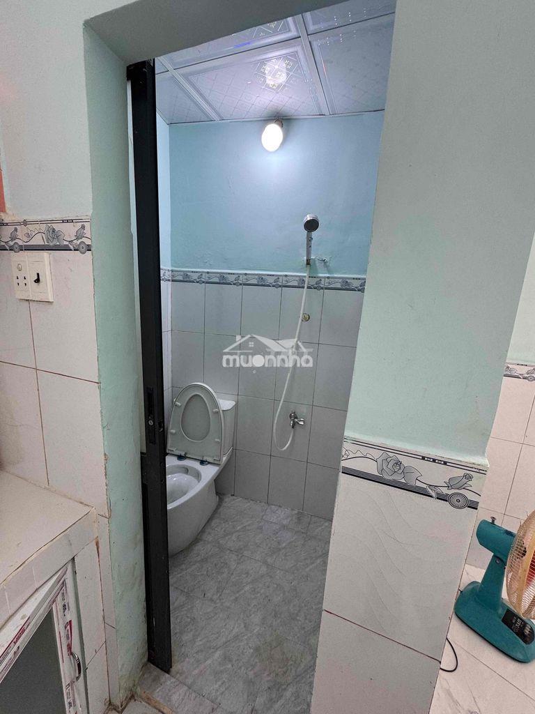 Nhà mới xây lại chính chủ có sổ hồng riêng nằm ngay trung tâm quận 6 - Ảnh 3