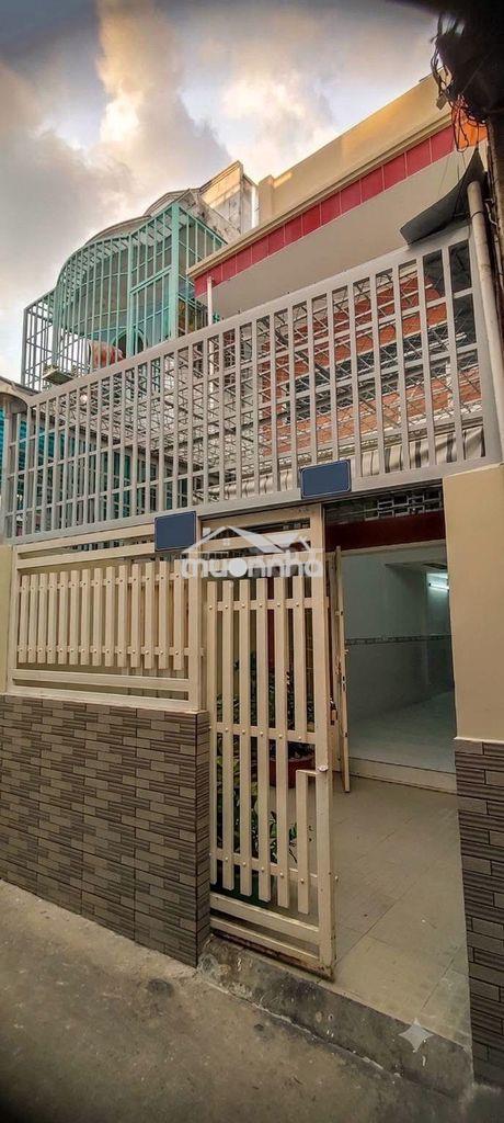 Cho thuê nhà nguyên căn quận 4 cũ