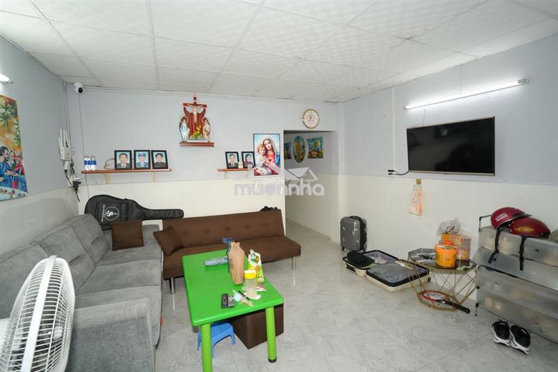Nhà tl15 gần chung cư thạnh lộc; 4x11, cn44m2 dts76 m2; 3pn; nhích 3tỷ
