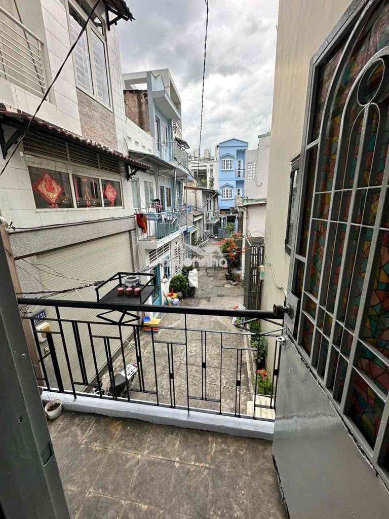 Nhà nhỏ ngay cây quéo 5,5 triệu