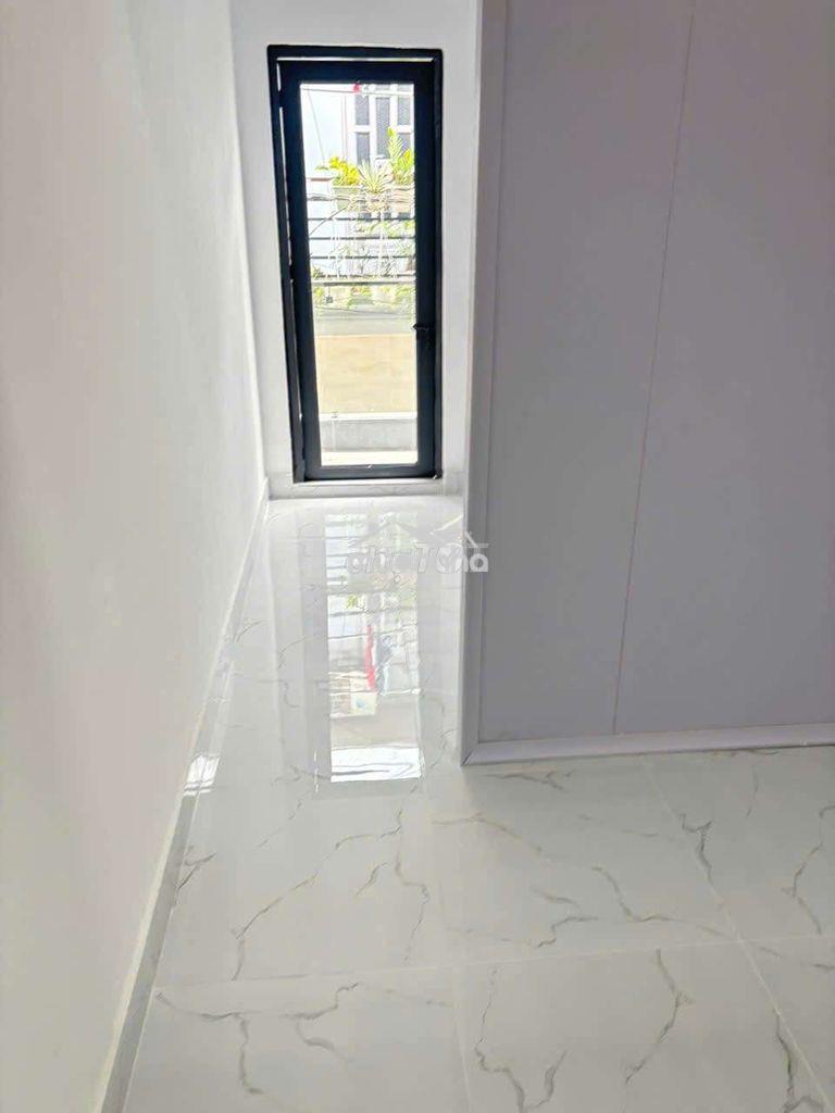 Nhà mới 2 tầng đẹp ht13 q12 - Ảnh 3