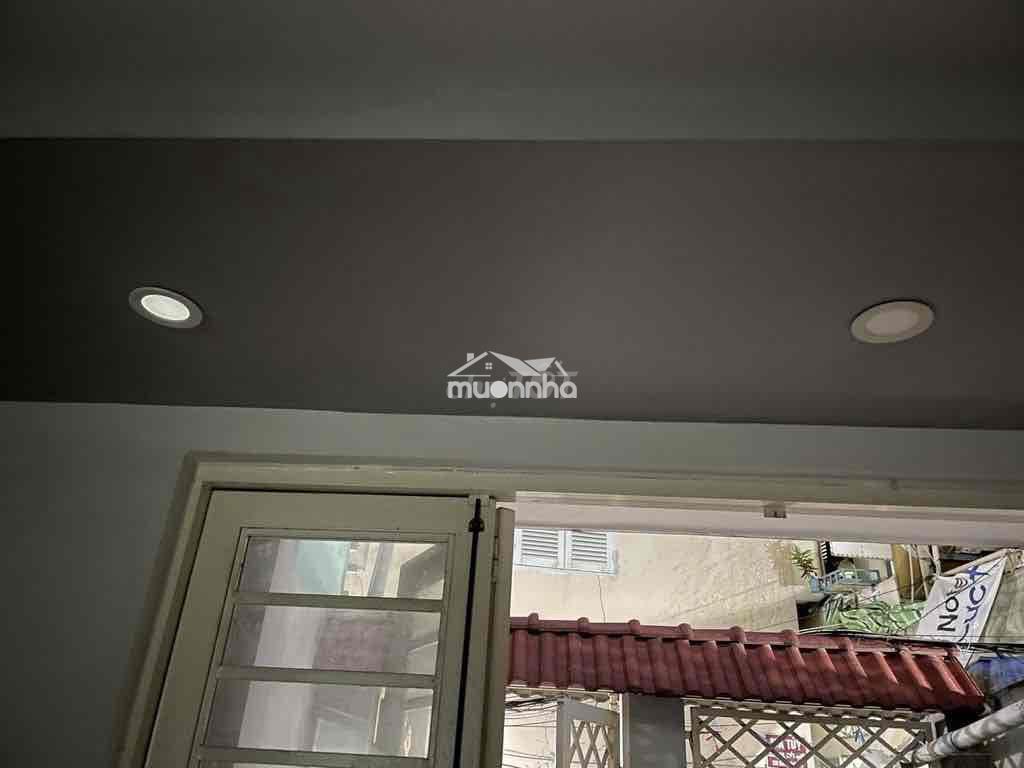 Nhà 2 phòng ngủ 4,5x10 cách mạng tháng 8 - Ảnh 3