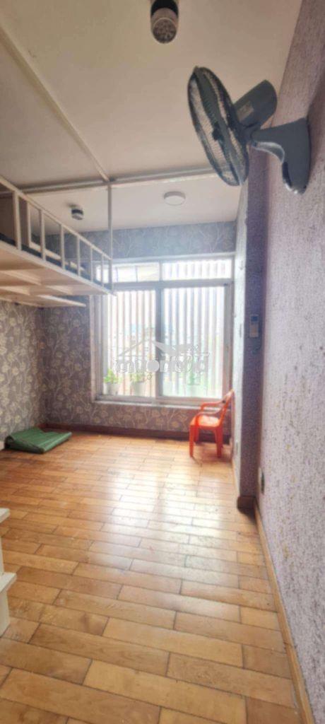Phòng trọ có gác có cửa sổ siêu xinh siêu tiện ích, ngay mặt tiền, - Ảnh 2