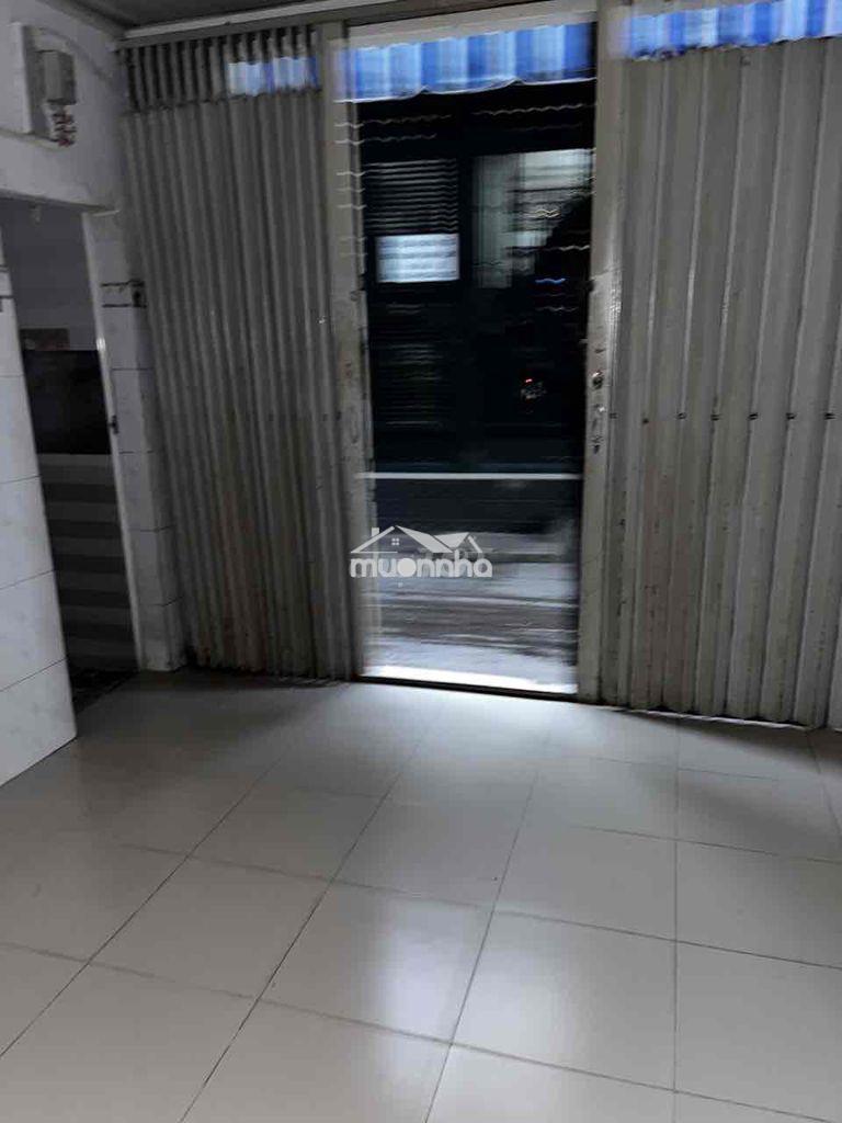 Nhà hẻm ngay chợ bình tiên - Ảnh 3