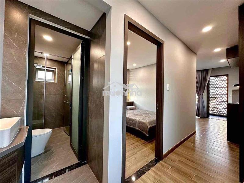Cho thuê 1 phòng ngủ tách bếp toạ lạc ngay thành thái full nội thất