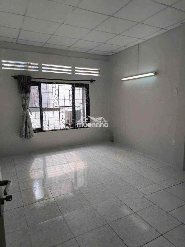 Cho thuê nhà 1 trệt 1 lầu, sân rộng - thích quảng đức pn - Ảnh 4