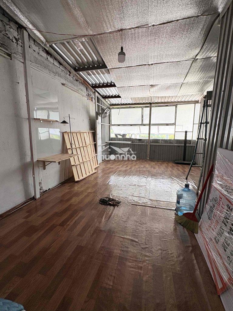 Cho thuê mb tầng lửng quận 1