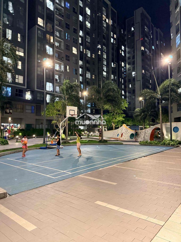 Sổ sẵn cần bán căn 59m2 ; giá bán 2,5 tỷ (102%). lh hương xem nhà