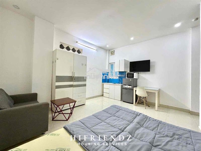 Trống sẵn phòng studio cửa sổ gần cầu nguyễn văn cừ q5 q1 , dương bá t