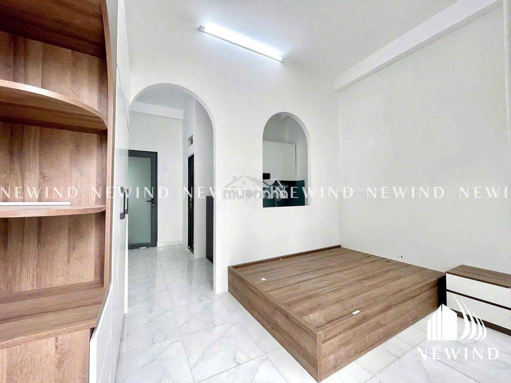 Căn hộ tách bếp có ban công full nội thất trống sẵn ở liền được - Ảnh 3