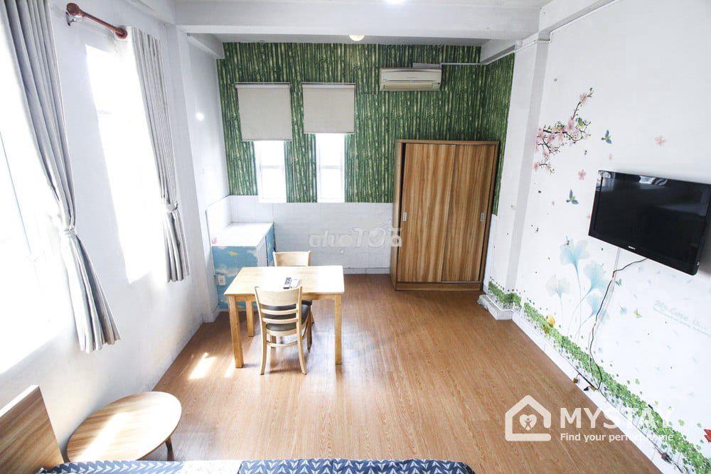 Phòng 28m2 , giá 4tr7 đủ nội thất cửa sổ thoáng đường âu cơ - tân bình - Ảnh 2