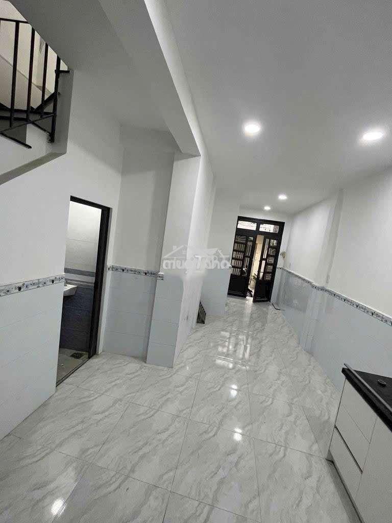 Nhà 3 phòng âu cơ - Ảnh 2