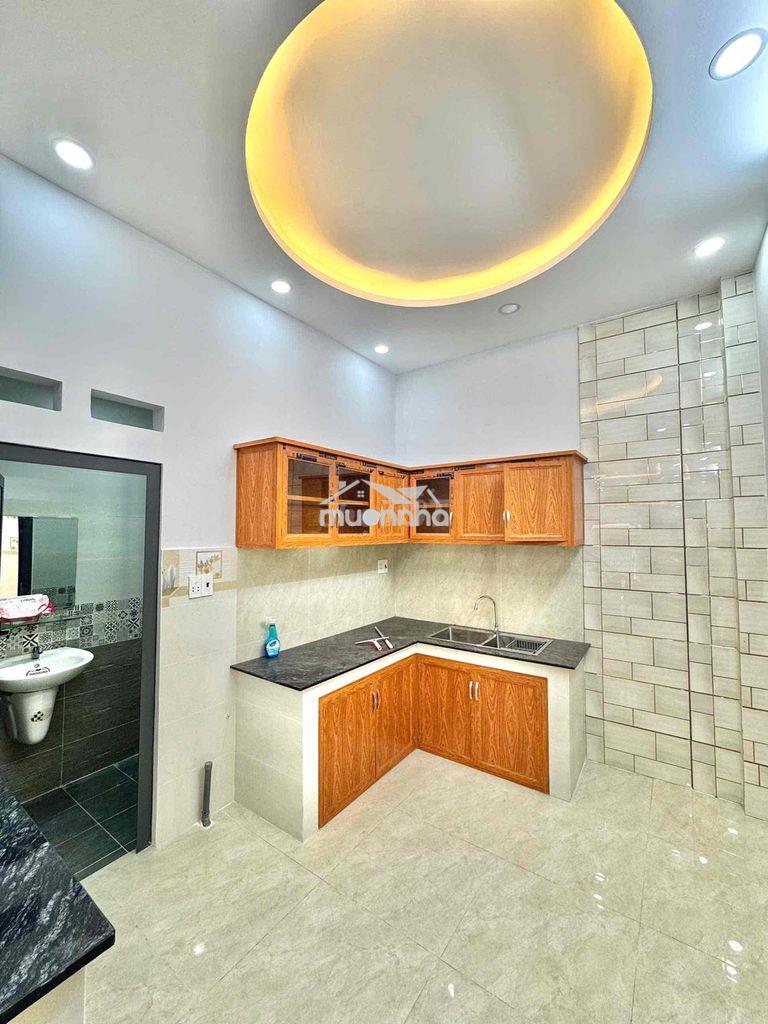 Nhà 4x10 1 trệt 1 lầu 2pn 2wc – đường chiến lược - Ảnh 2