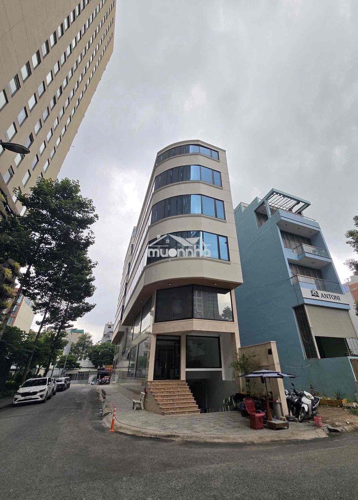 Cho thuê góc 2mt tạ hiện q2 dtsd 700m2